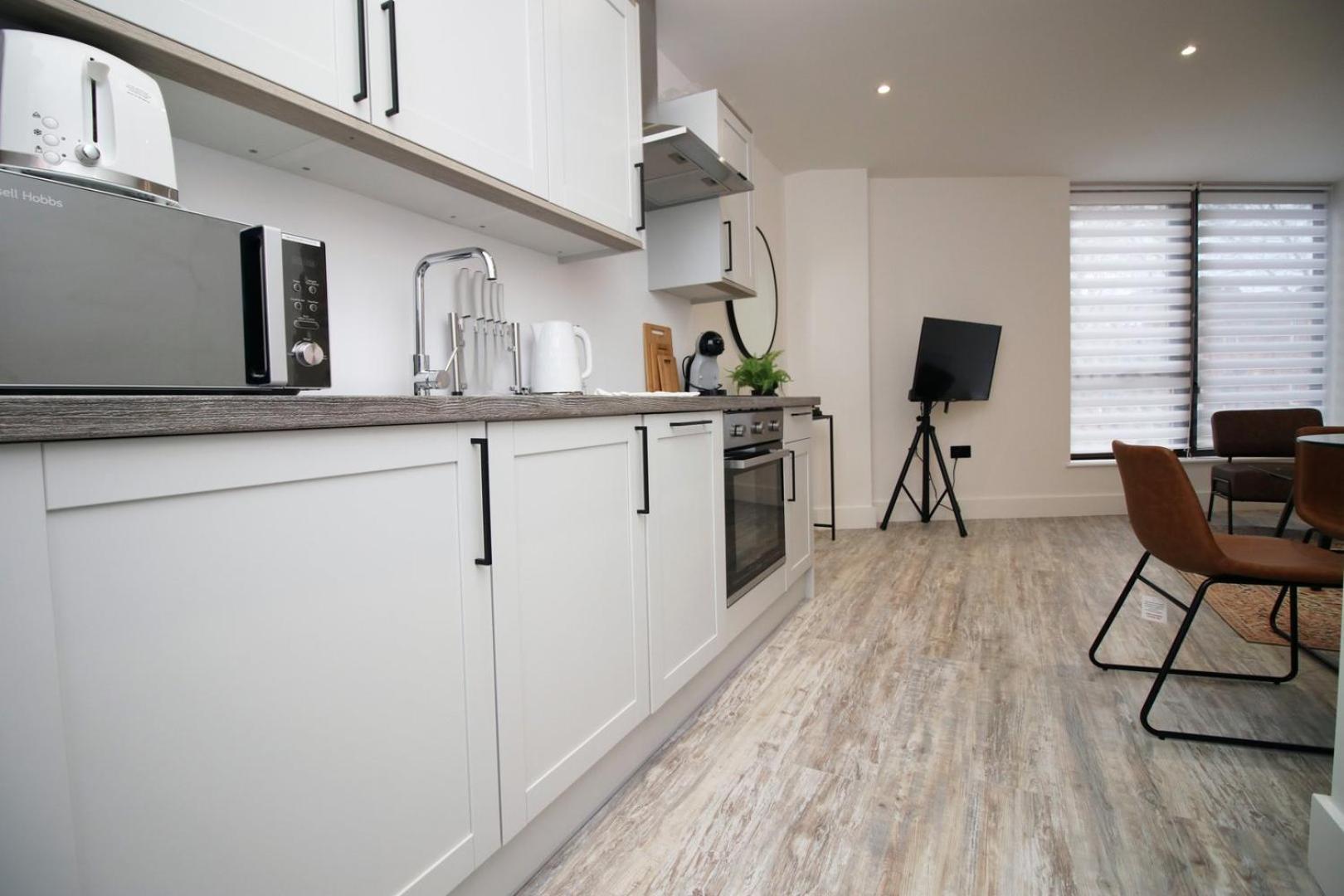 2 Bedroom With Free Parking Swindon Kültér fotó
